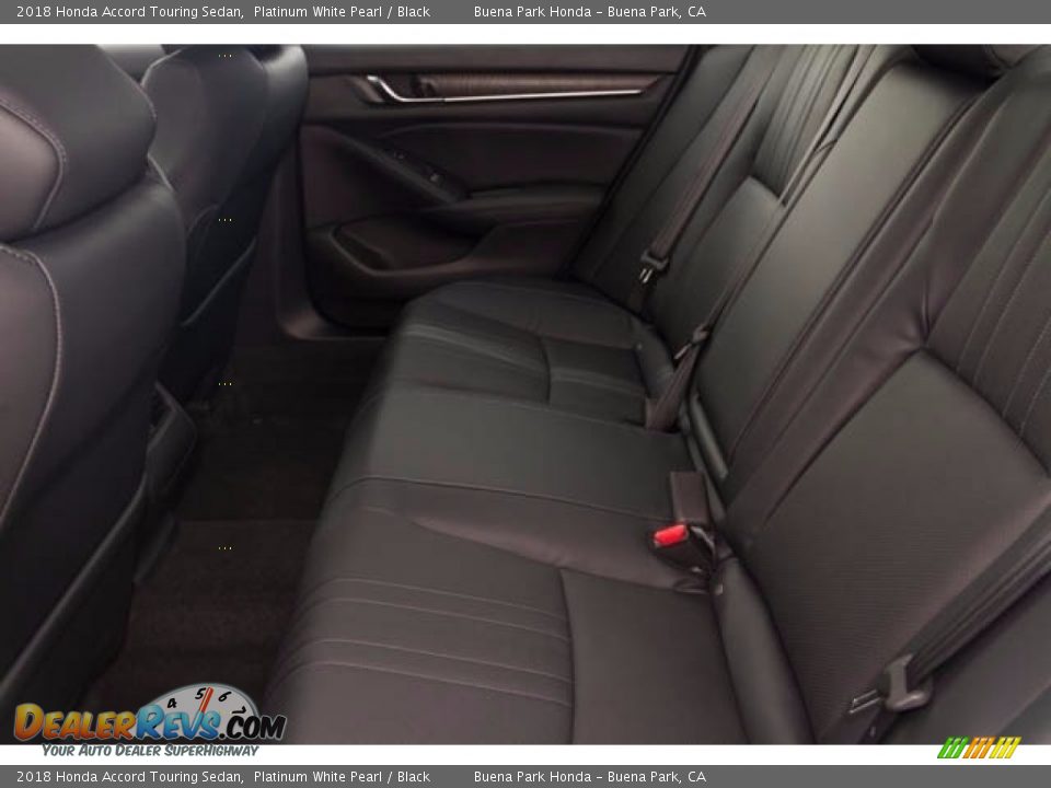 2018 Honda Accord Touring Sedan Platinum White Pearl / Black Photo #11