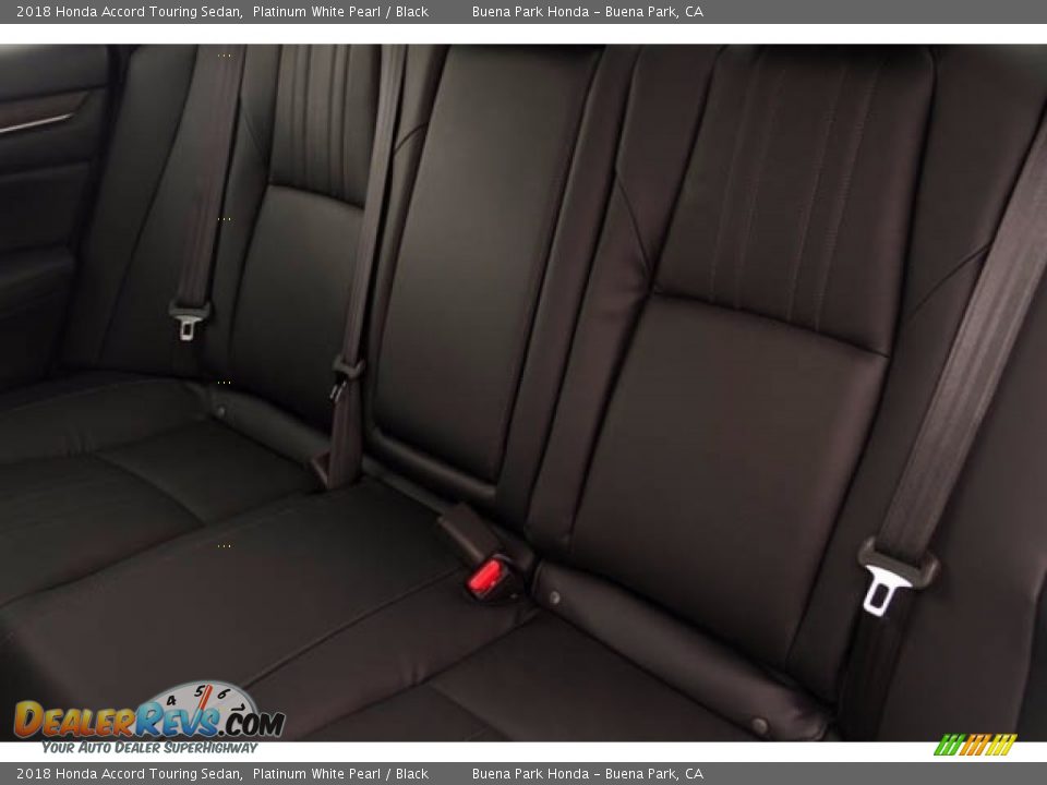 2018 Honda Accord Touring Sedan Platinum White Pearl / Black Photo #14