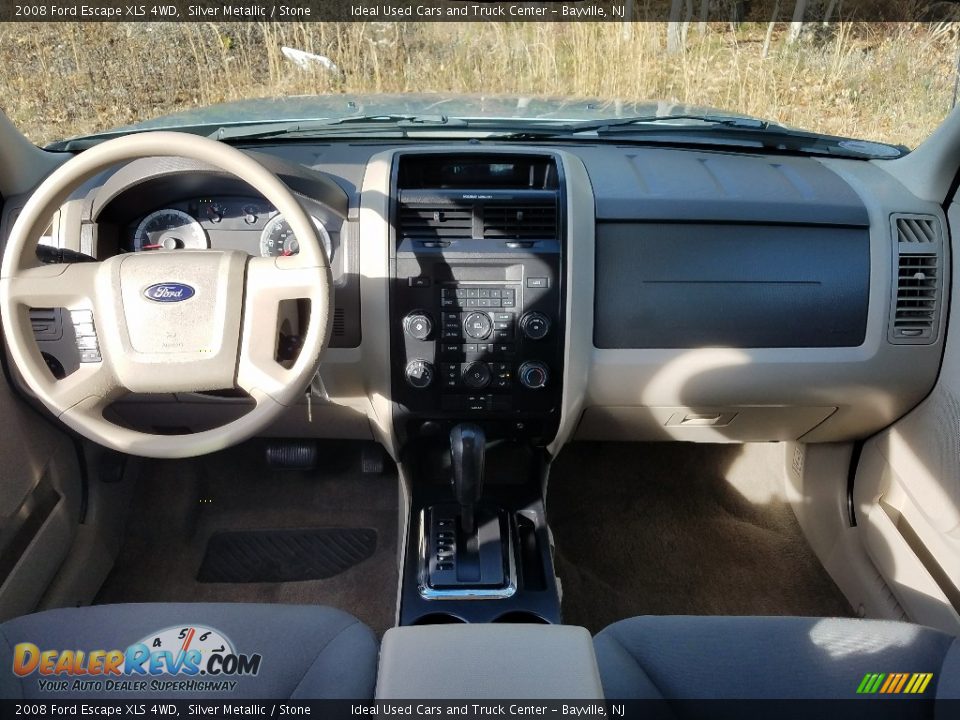 2008 Ford Escape XLS 4WD Silver Metallic / Stone Photo #16