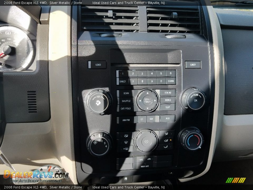 2008 Ford Escape XLS 4WD Silver Metallic / Stone Photo #17