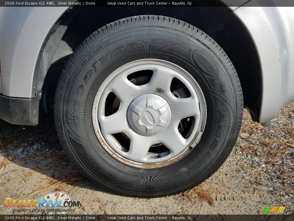 2008 Ford Escape XLS 4WD Silver Metallic / Stone Photo #24