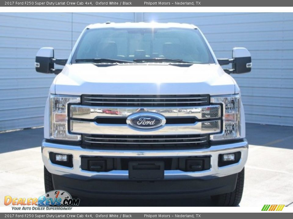 2017 Ford F250 Super Duty Lariat Crew Cab 4x4 Oxford White / Black Photo #2