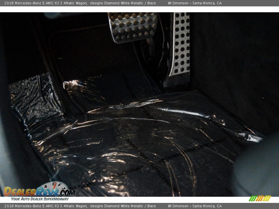 2018 Mercedes-Benz E AMG 63 S 4Matic Wagon designo Diamond White Metallic / Black Photo #23