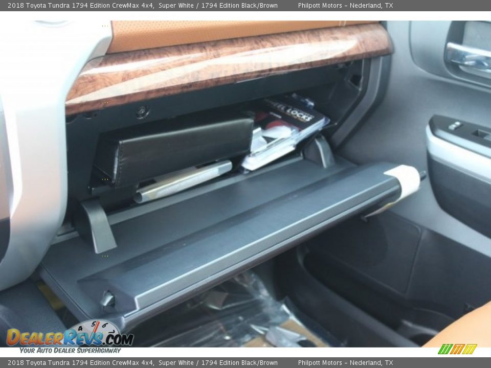 2018 Toyota Tundra 1794 Edition CrewMax 4x4 Super White / 1794 Edition Black/Brown Photo #22