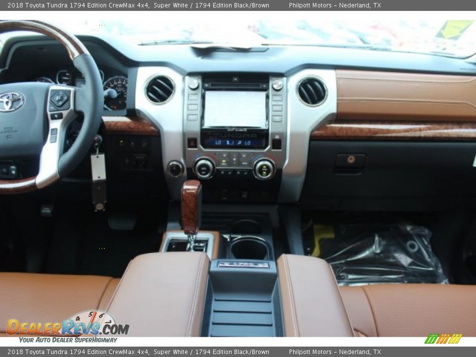 2018 Toyota Tundra 1794 Edition CrewMax 4x4 Super White / 1794 Edition Black/Brown Photo #31