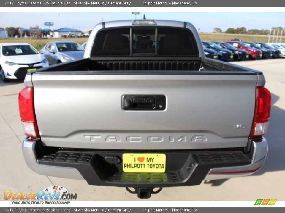 2017 Toyota Tacoma SR5 Double Cab Silver Sky Metallic / Cement Gray Photo #7