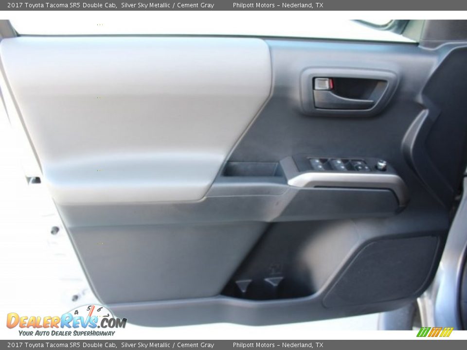 2017 Toyota Tacoma SR5 Double Cab Silver Sky Metallic / Cement Gray Photo #8