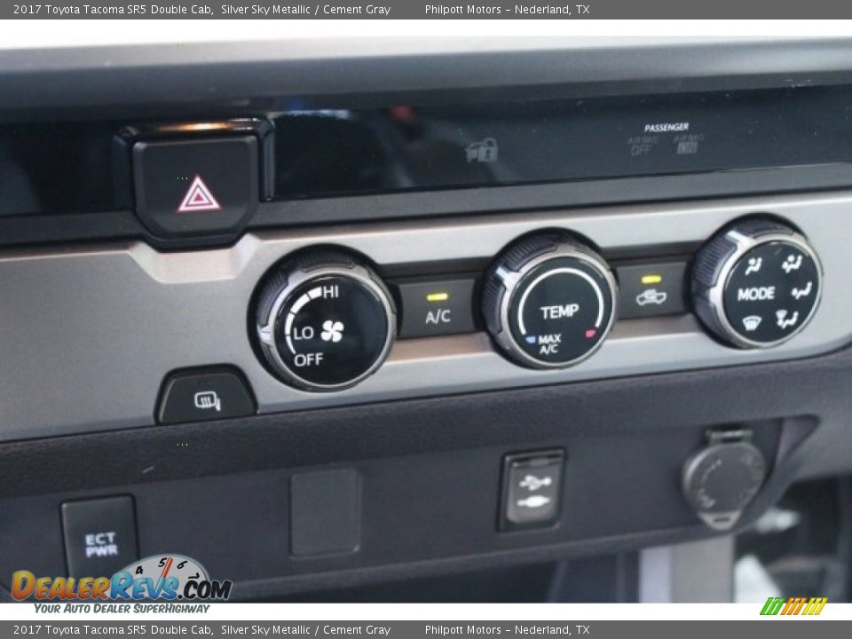 2017 Toyota Tacoma SR5 Double Cab Silver Sky Metallic / Cement Gray Photo #13