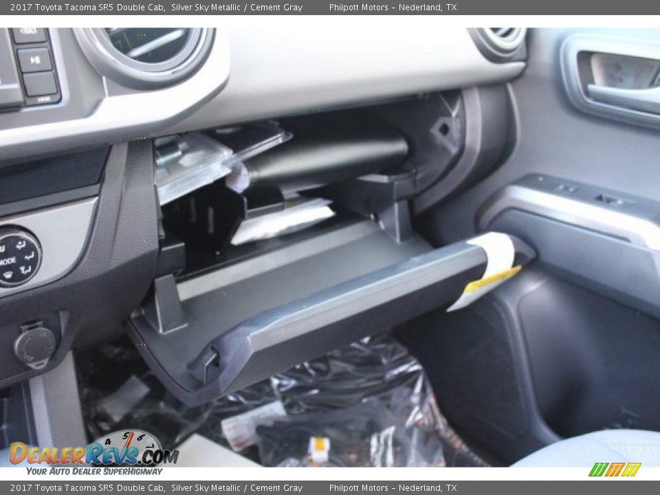 2017 Toyota Tacoma SR5 Double Cab Silver Sky Metallic / Cement Gray Photo #16