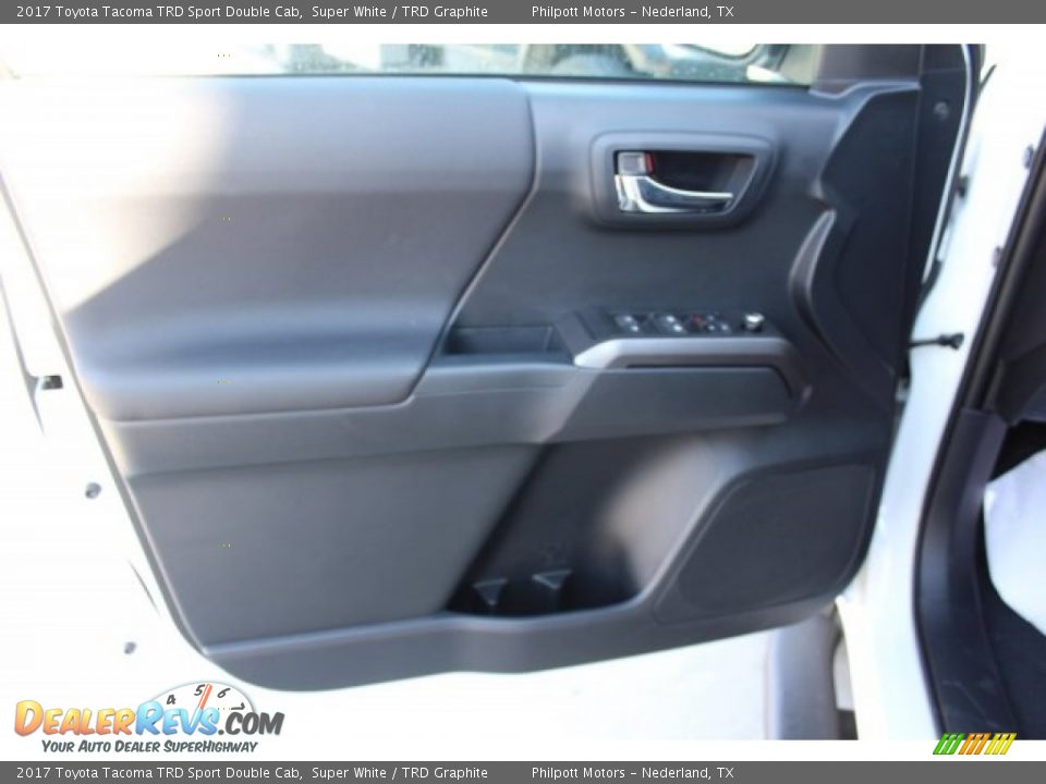 2017 Toyota Tacoma TRD Sport Double Cab Super White / TRD Graphite Photo #8