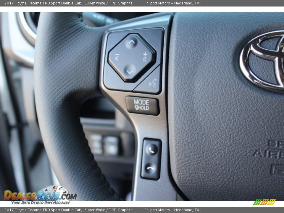 2017 Toyota Tacoma TRD Sport Double Cab Super White / TRD Graphite Photo #18