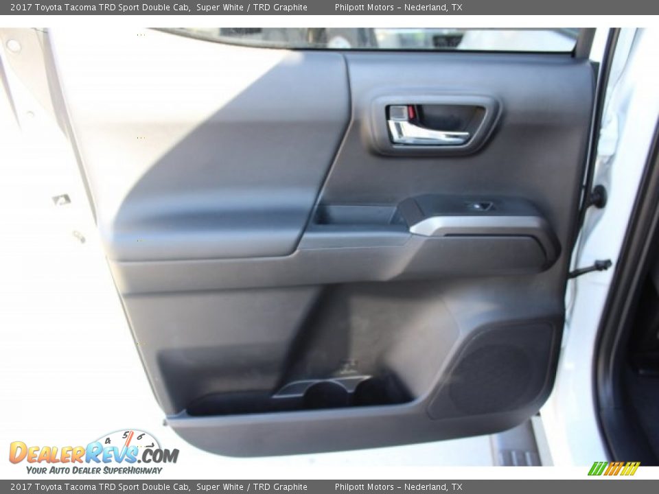 2017 Toyota Tacoma TRD Sport Double Cab Super White / TRD Graphite Photo #21