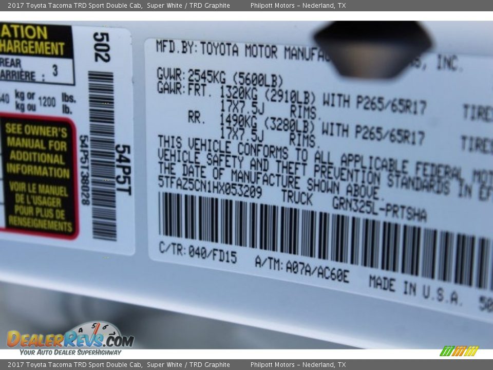 2017 Toyota Tacoma TRD Sport Double Cab Super White / TRD Graphite Photo #29
