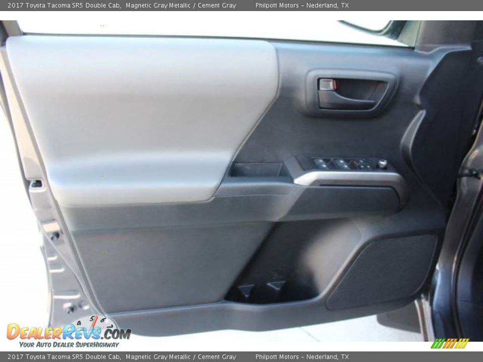 2017 Toyota Tacoma SR5 Double Cab Magnetic Gray Metallic / Cement Gray Photo #8