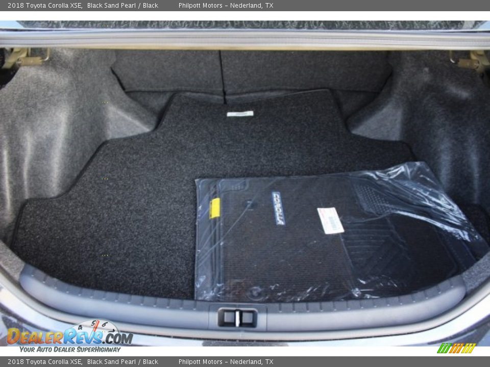 2018 Toyota Corolla XSE Black Sand Pearl / Black Photo #29