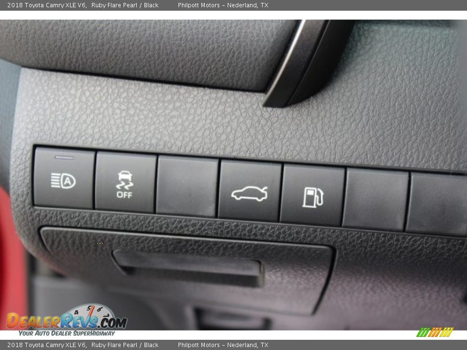 2018 Toyota Camry XLE V6 Ruby Flare Pearl / Black Photo #24