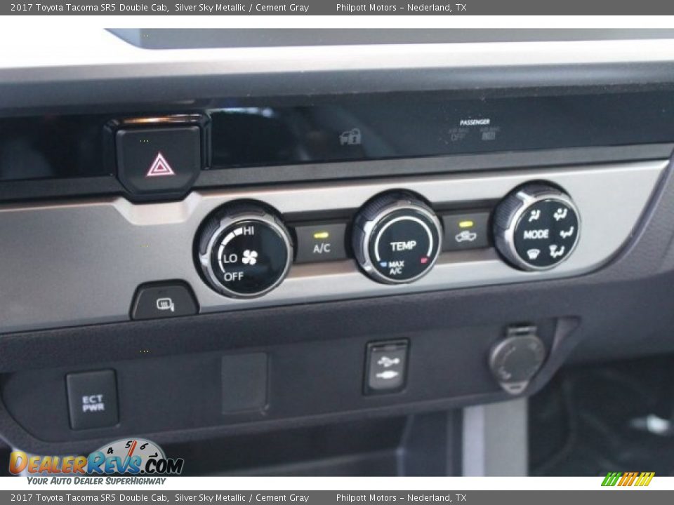 2017 Toyota Tacoma SR5 Double Cab Silver Sky Metallic / Cement Gray Photo #13