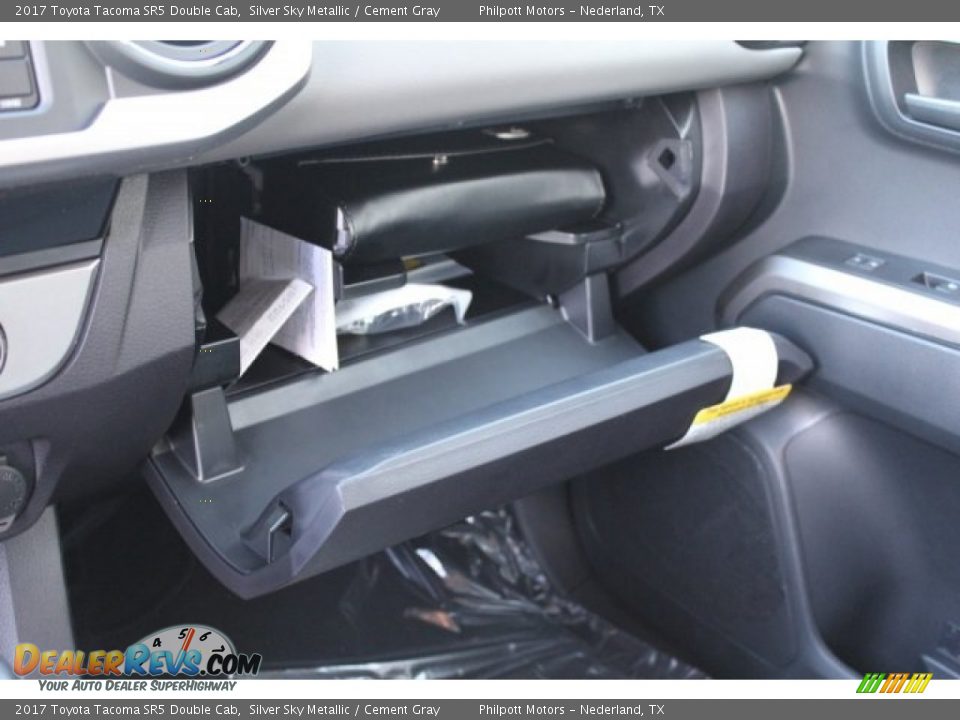 2017 Toyota Tacoma SR5 Double Cab Silver Sky Metallic / Cement Gray Photo #16