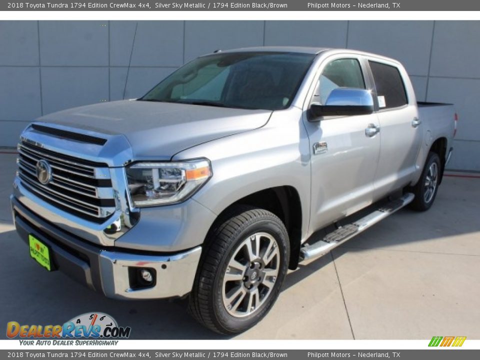 Front 3/4 View of 2018 Toyota Tundra 1794 Edition CrewMax 4x4 Photo #3