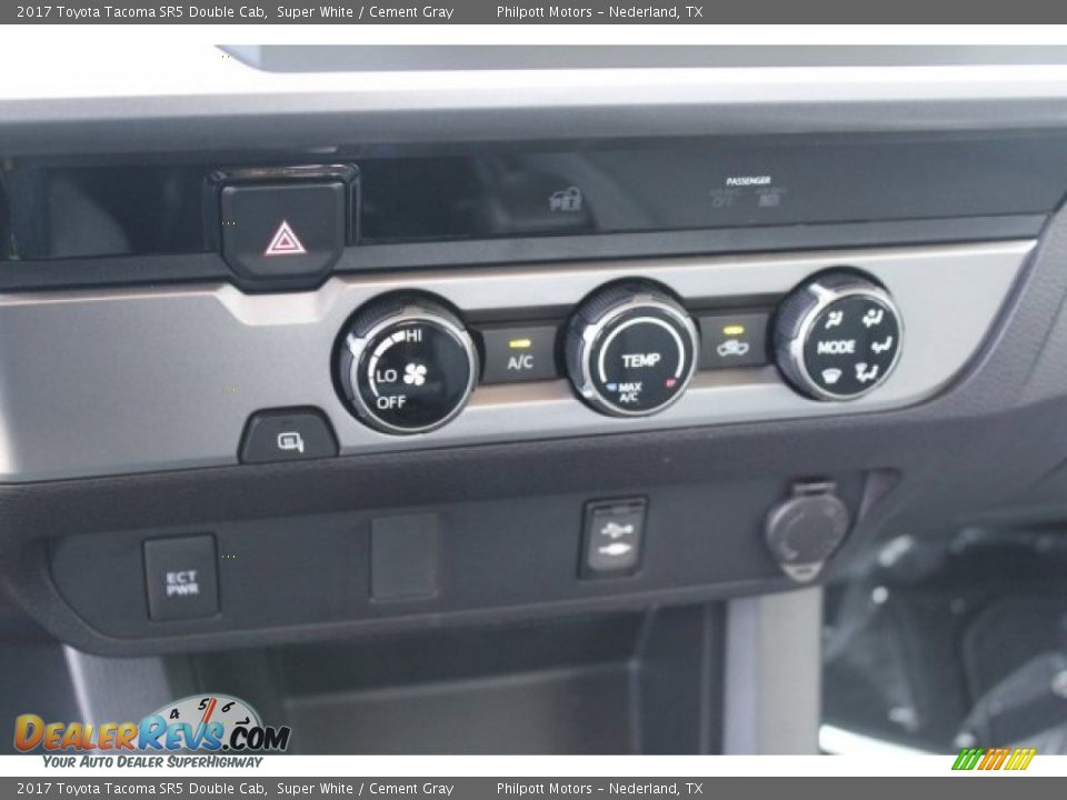 2017 Toyota Tacoma SR5 Double Cab Super White / Cement Gray Photo #13