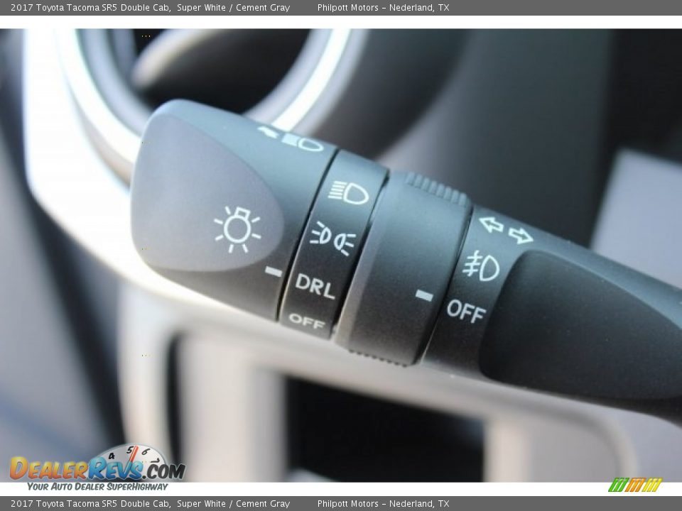2017 Toyota Tacoma SR5 Double Cab Super White / Cement Gray Photo #19