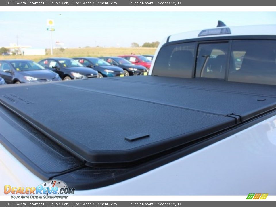 2017 Toyota Tacoma SR5 Double Cab Super White / Cement Gray Photo #26