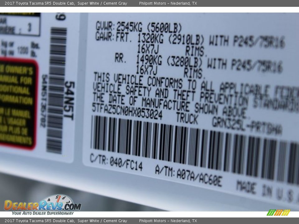 2017 Toyota Tacoma SR5 Double Cab Super White / Cement Gray Photo #29