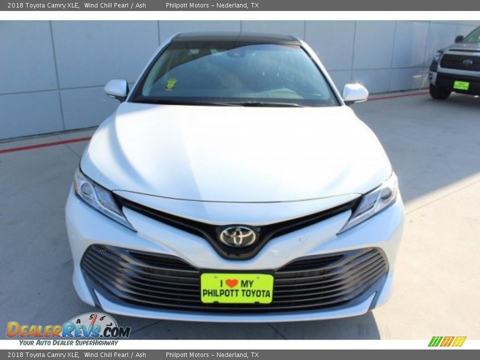2018 Toyota Camry XLE Wind Chill Pearl / Ash Photo #2