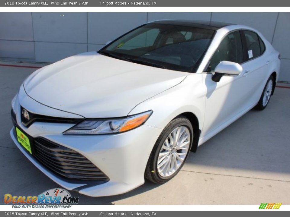 2018 Toyota Camry XLE Wind Chill Pearl / Ash Photo #3