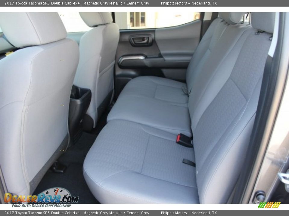 2017 Toyota Tacoma SR5 Double Cab 4x4 Magnetic Gray Metallic / Cement Gray Photo #22