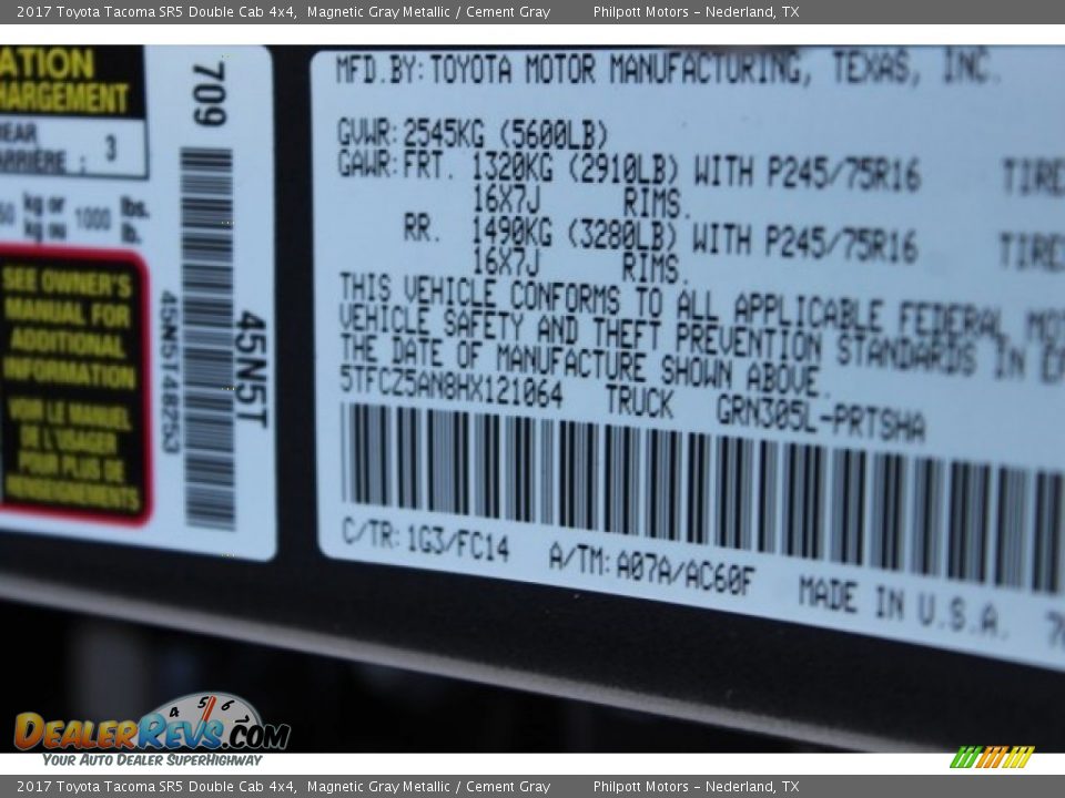 2017 Toyota Tacoma SR5 Double Cab 4x4 Magnetic Gray Metallic / Cement Gray Photo #28