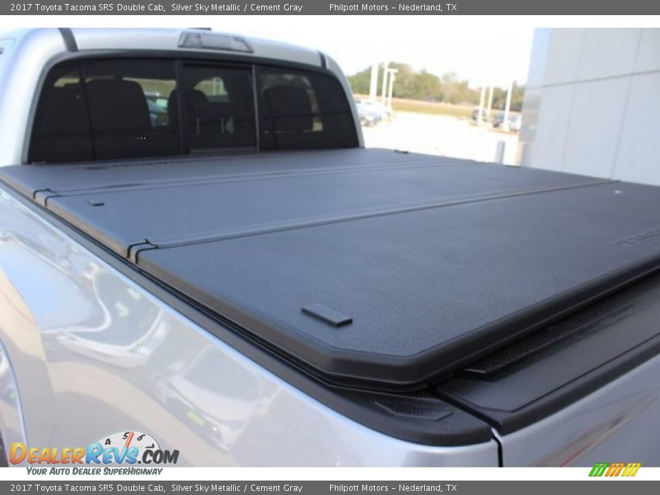 2017 Toyota Tacoma SR5 Double Cab Silver Sky Metallic / Cement Gray Photo #8