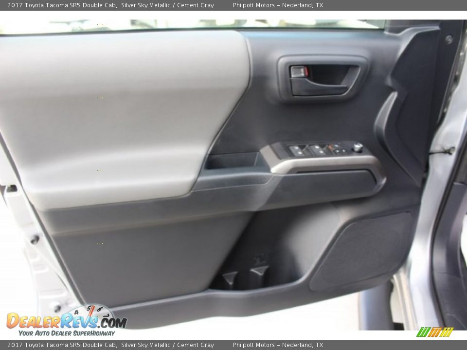 2017 Toyota Tacoma SR5 Double Cab Silver Sky Metallic / Cement Gray Photo #9