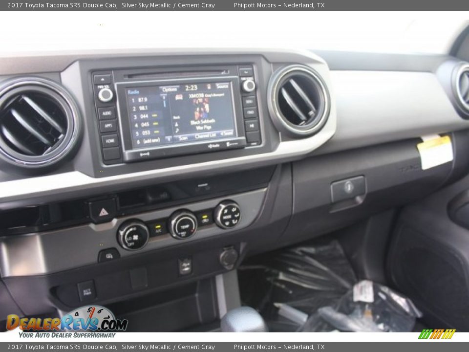 2017 Toyota Tacoma SR5 Double Cab Silver Sky Metallic / Cement Gray Photo #12