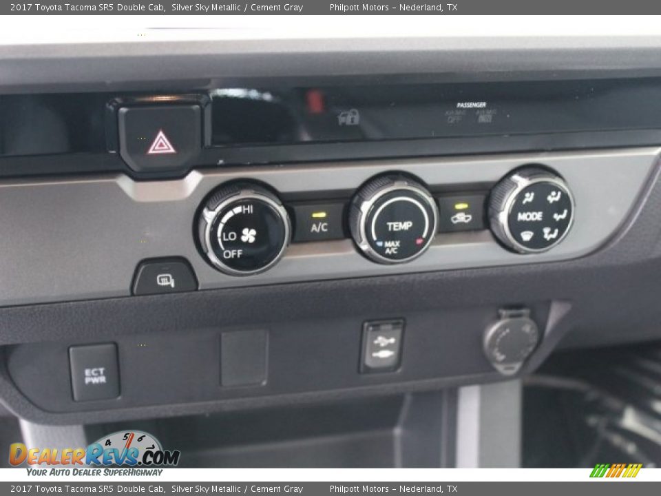 2017 Toyota Tacoma SR5 Double Cab Silver Sky Metallic / Cement Gray Photo #14