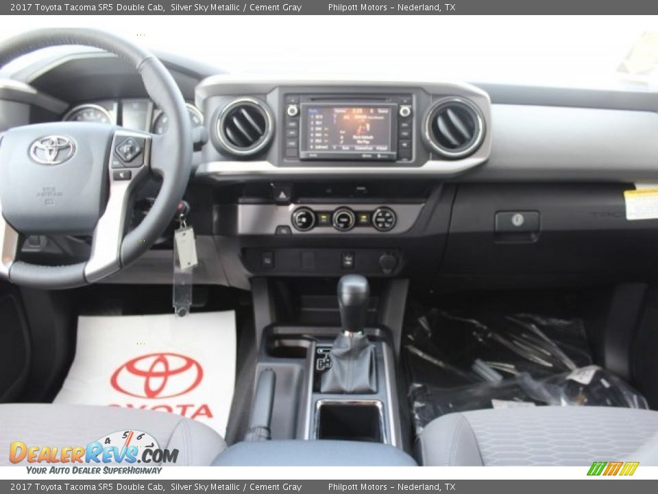 2017 Toyota Tacoma SR5 Double Cab Silver Sky Metallic / Cement Gray Photo #24