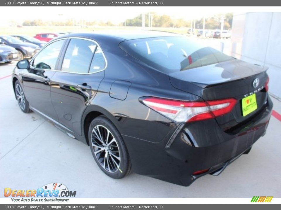 2018 Toyota Camry SE Midnight Black Metallic / Black Photo #6