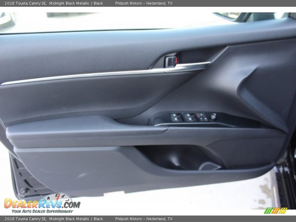 2018 Toyota Camry SE Midnight Black Metallic / Black Photo #8