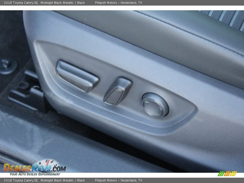 2018 Toyota Camry SE Midnight Black Metallic / Black Photo #9