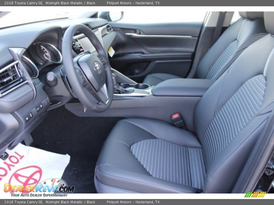 2018 Toyota Camry SE Midnight Black Metallic / Black Photo #11
