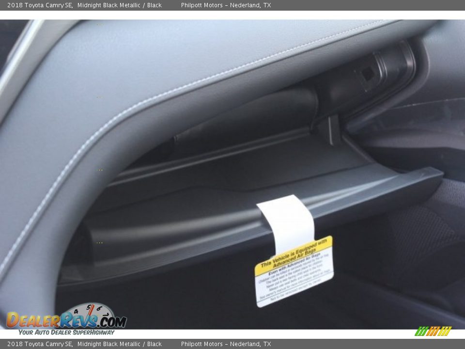 2018 Toyota Camry SE Midnight Black Metallic / Black Photo #18