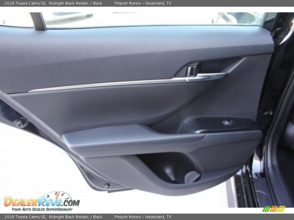 2018 Toyota Camry SE Midnight Black Metallic / Black Photo #22
