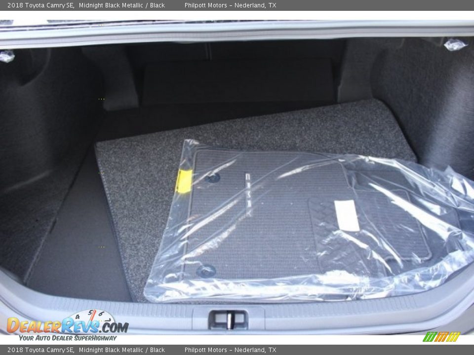 2018 Toyota Camry SE Midnight Black Metallic / Black Photo #27