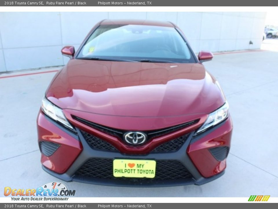 2018 Toyota Camry SE Ruby Flare Pearl / Black Photo #2