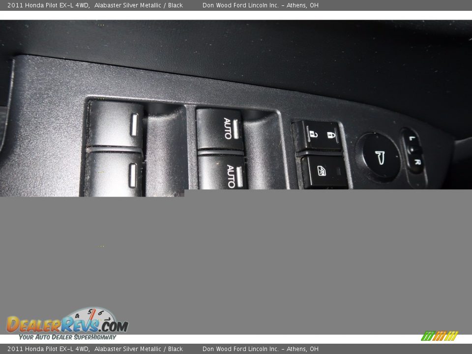 2011 Honda Pilot EX-L 4WD Alabaster Silver Metallic / Black Photo #31