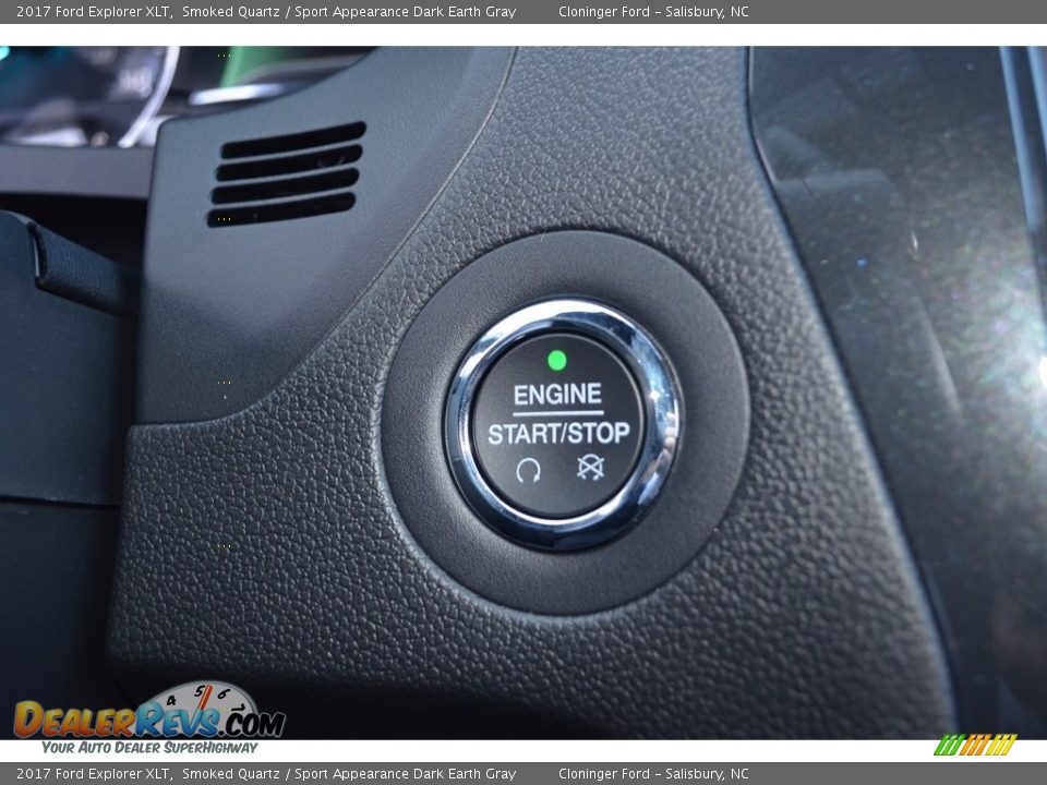 2017 Ford Explorer XLT Smoked Quartz / Sport Appearance Dark Earth Gray Photo #19