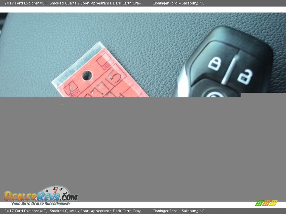 2017 Ford Explorer XLT Smoked Quartz / Sport Appearance Dark Earth Gray Photo #20