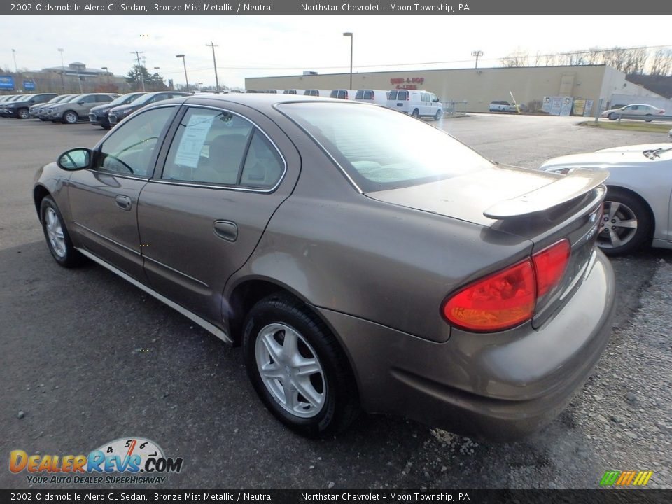 2002 Oldsmobile Alero GL Sedan Bronze Mist Metallic / Neutral Photo #2