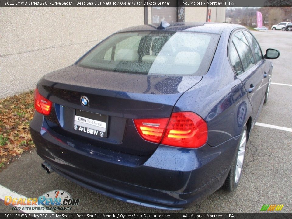 2011 BMW 3 Series 328i xDrive Sedan Deep Sea Blue Metallic / Oyster/Black Dakota Leather Photo #3