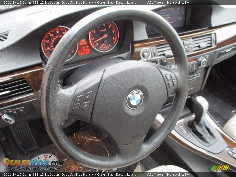 2011 BMW 3 Series 328i xDrive Sedan Deep Sea Blue Metallic / Oyster/Black Dakota Leather Photo #13